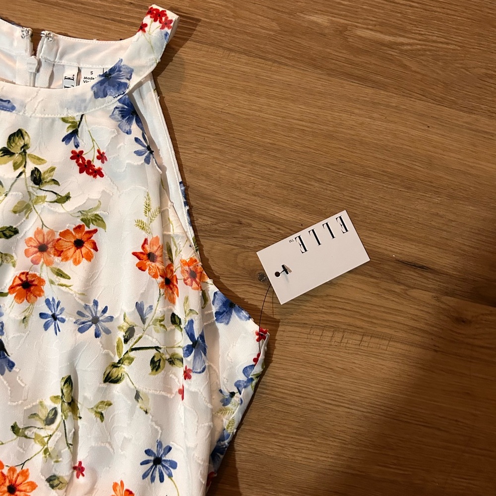 Elle Floral Halter Midi Dress – Size Small - Ruffle Hem-Removable Belt - Picture 3 of 7